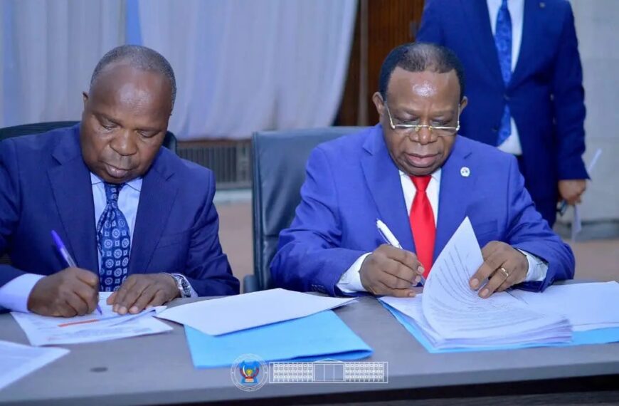 Sud-Kivu : la médiation conduite par Aimé Boji Sangara et Norbert Basengezi aboutit au…