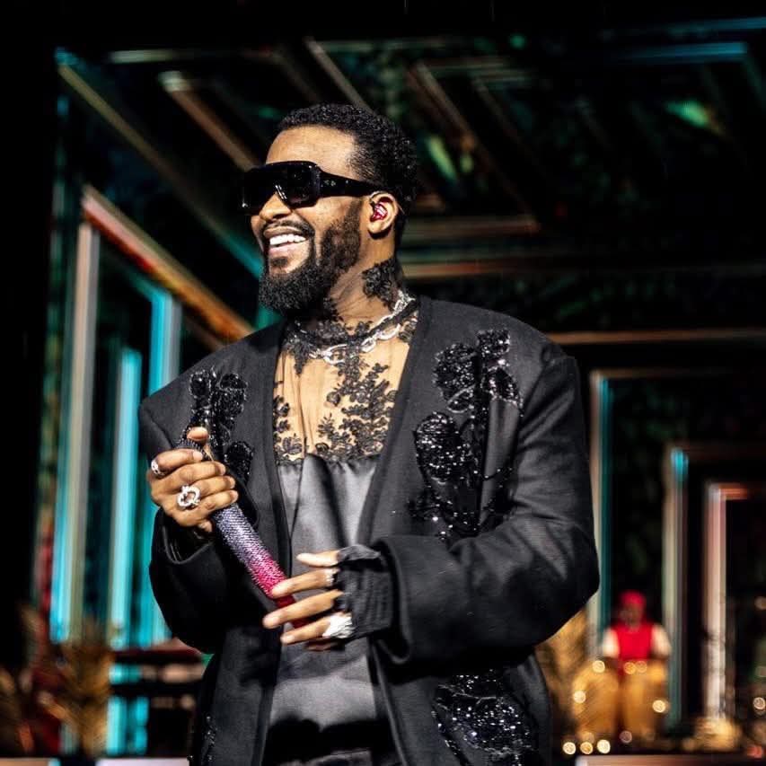 Fally Ipupa remercie le Président Tshisekedi après sa décoration dans l’Ordre…