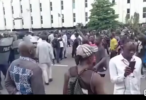 Manifestation de l’opposition à Kinshasa : le gouvernement provincial fait état de 20 blessés…