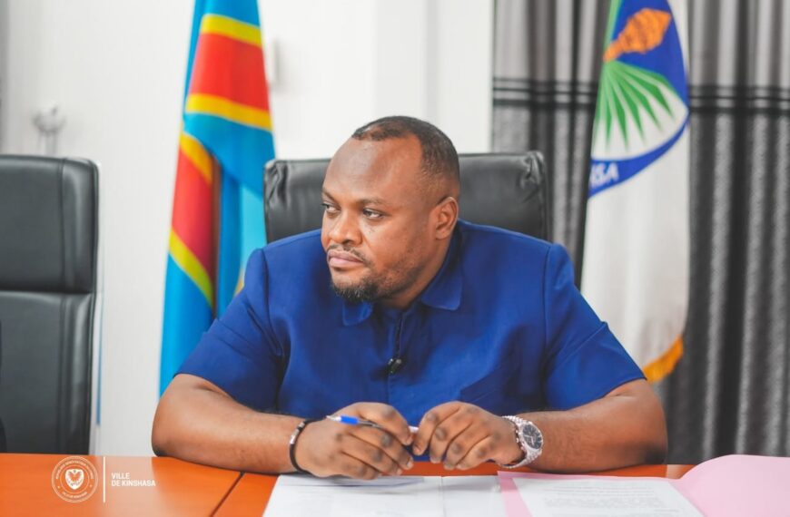 Kinshasa : le gouverneur interdit le sit-in de l’opposition devant le Palais du Peuple
