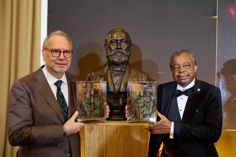Santé mondiale : Jean-Jacques Muyembe et Peter Piot distingués par le Prix Virchow 2026